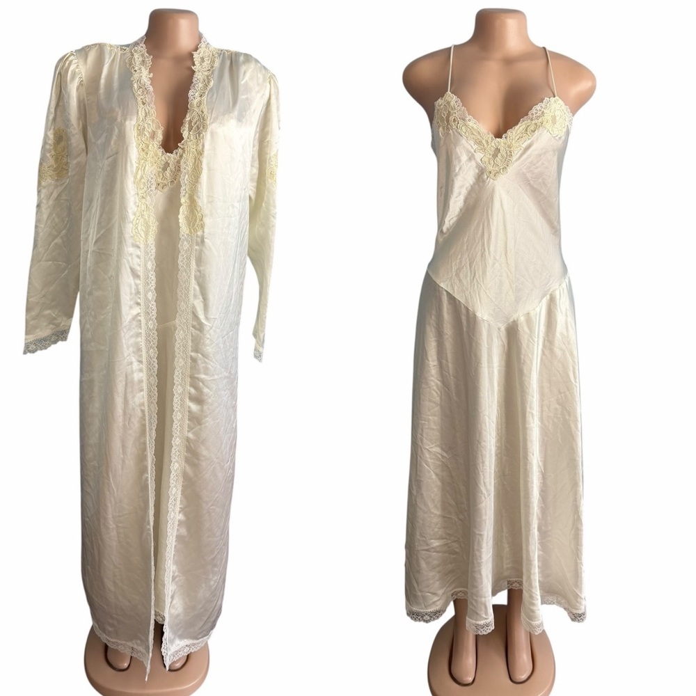 Vintage Victoria’s Secret Gold Label Elegant Cream Lace Trim Nightgown and Slip